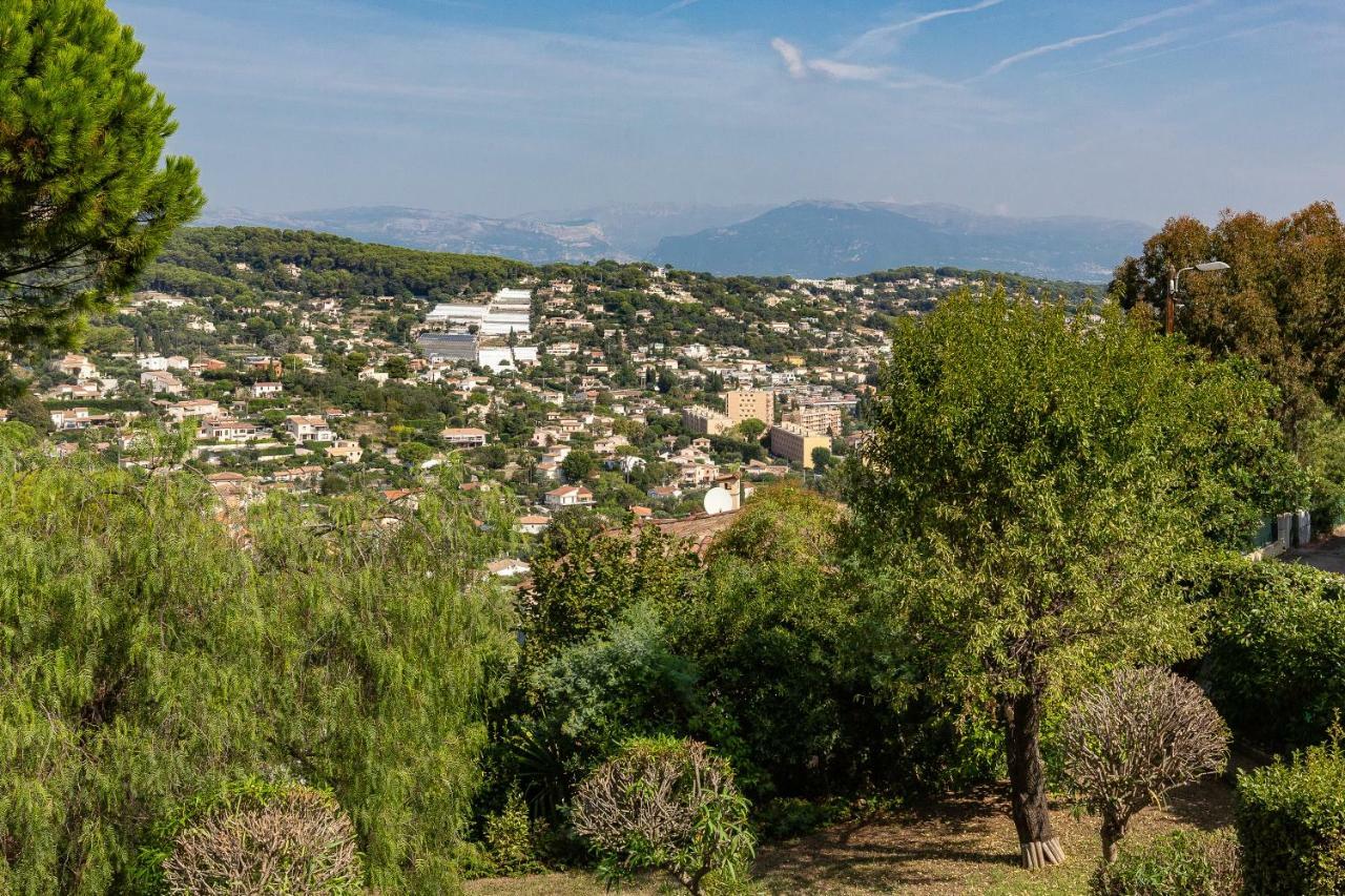 Haus Mit Garten Ueber Der Bucht Von Cannes Vallauris Buitenkant foto