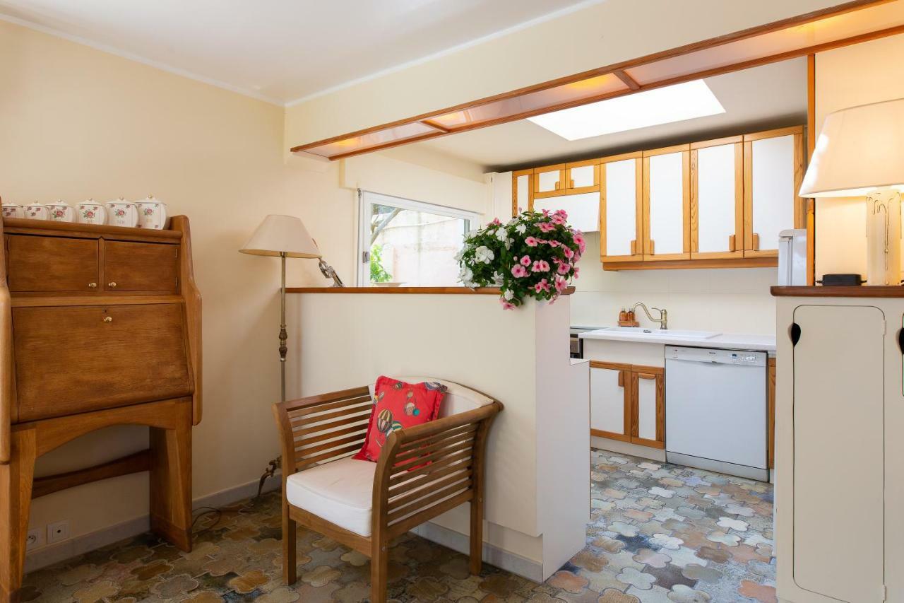 Haus Mit Garten Ueber Der Bucht Von Cannes Vallauris Buitenkant foto